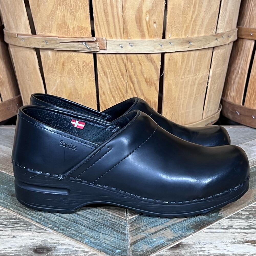 Sanita Pro Cabrio Black Leather Professional Work Clog Women Size 7 EU 38 NARROW
